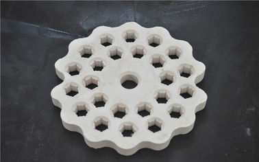 Alto colore di bianco di durezza del disco ceramico poroso refrattario dell'ossido di alluminio