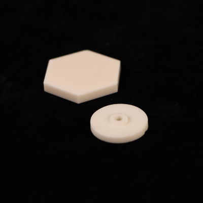 Resistenza dielettrica 18-20 KV/mm Resistenza compressiva 3000 MPa Costante dielettrica 9,6 ossido di alluminio Ceramica