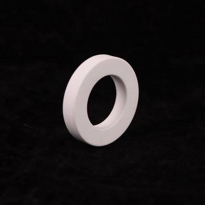 Resistenza all'isolamento 1012 Ohm-cm Ceramica di ossido di alluminio per una resistenza compressiva duratura