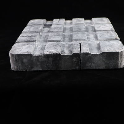 grado Materiale refrattaria assicura una superficie liscia e piatta nei mobili refrattarie per la produzione di mattoni