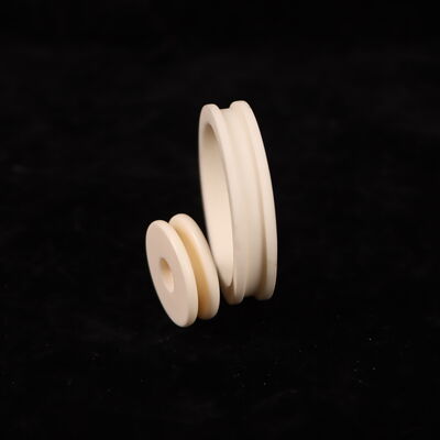 Espansione termica 8,9 X 10-6 K ossido di alluminio Densità di offerta ceramica 3,75-3,9 g cm3 e costante dielettrica 9,6 Ideale per componenti meccanici