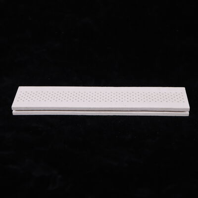 Resistenza agli shock termici 250 Ceramica di mullite che offre una costante dielettrica da 6 a 7 e durezza da 7 a 8 Mohs, ideale per componenti di isolamento elettrico