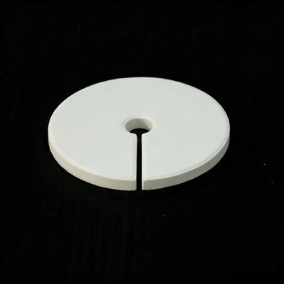 Costante dielettrica da 6 a 7 Mullite ceramica con conduttività termica da 3,5 a 4,5 W per metro Kelvin Operante a 1400 gradi Celsius