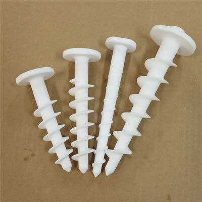 Resistenza alla compressione superiore a 3000 MPa Ceramica di ossido di alluminio con espansione termica 89 X 10 6 K per componenti meccanici robusti