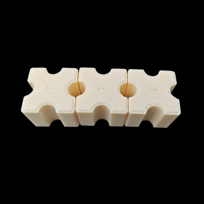 Resistenza alla compressione superiore a 3000 MPa Ceramica di alluminio che offre eccellente durezza e stabilità termica per l'ingegneria
