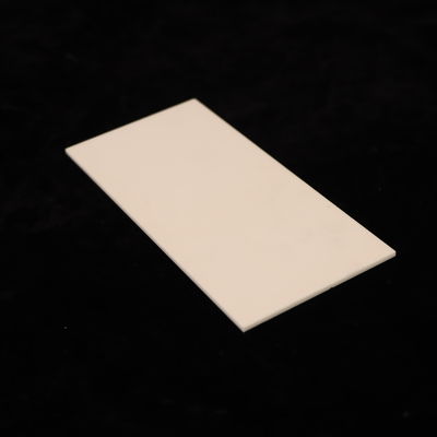 Resistenza dielettrica 18-20 KV/mm Ceramica di ossido di alluminio per prestazioni e resistenza alla compressione 3000 MPa
