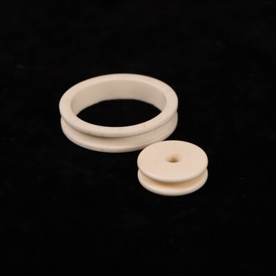 Espansione termica 8,9 X 10-6 K ossido di alluminio Densità di offerta ceramica 3,75-3,9 g cm3 e costante dielettrica 9,6 Ideale per componenti meccanici