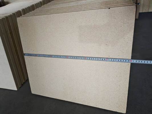 Scaffali per forni in cordierite non smaltata Spessore 10-30 mm Coefficiente di dilatazione termica 2,2×10⁻⁶ per grado Celsius Progettato per forni durevoli