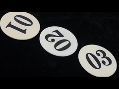 9 Durezza di Mohs Ceramica di ossido di alluminio con resistenza dielettrica 18-20 KV/mm e rapporto di Poisson 0.25